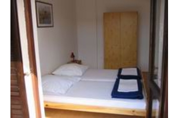 Сімейний пансіонат Starigrad Paklenica 2